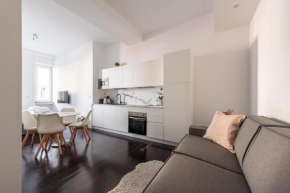 We Home - Bandello House, Corso Magenta